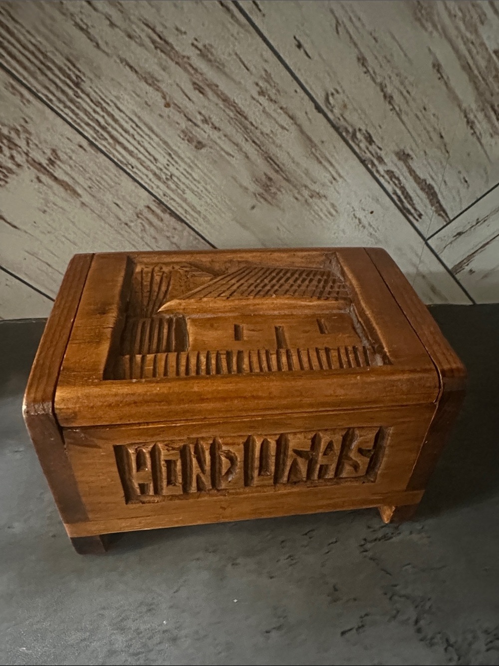 Handcrafted Carved Wood Trinket Box Honduras